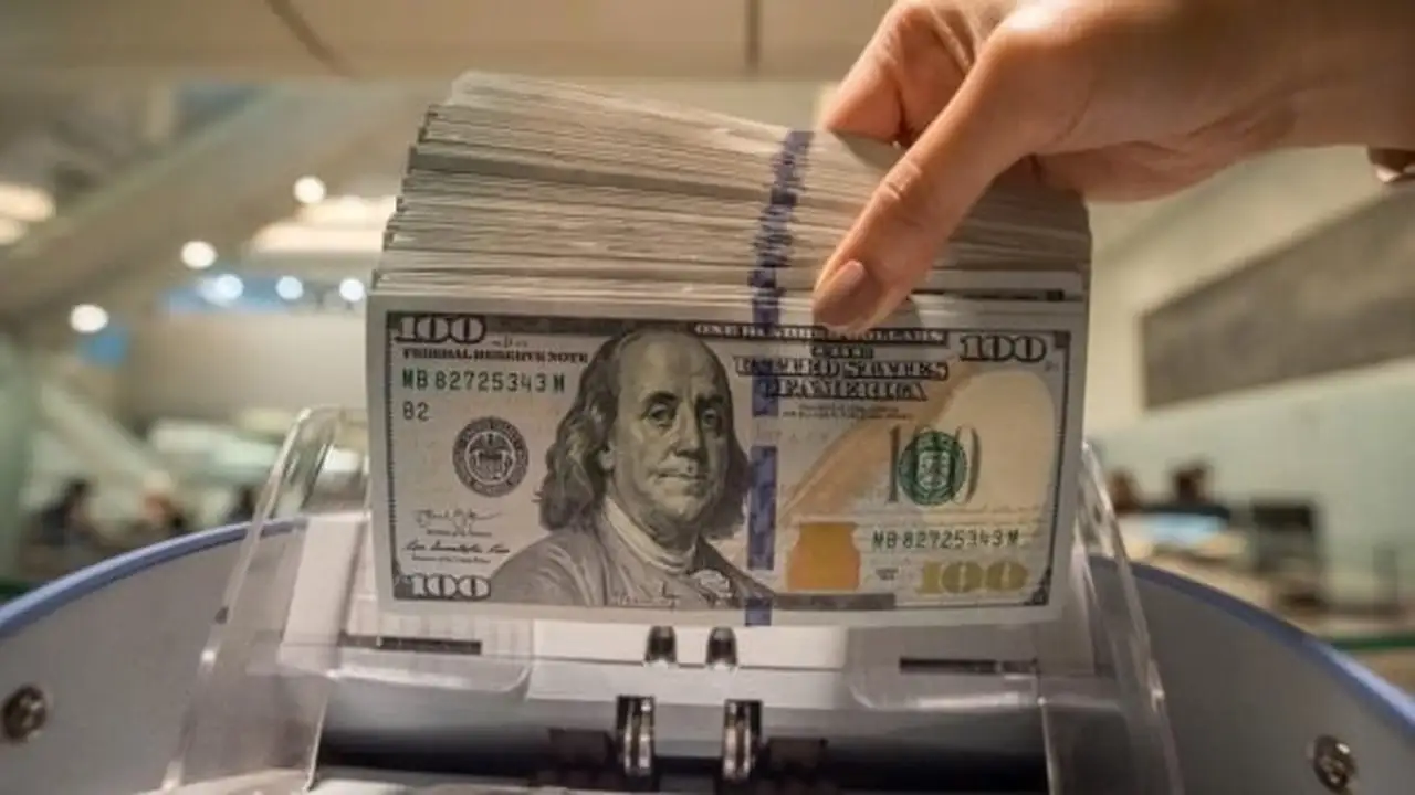 سعر صرف الدولار الأمريكي يستمر في الارتفاع اليوم، 17 مايو.